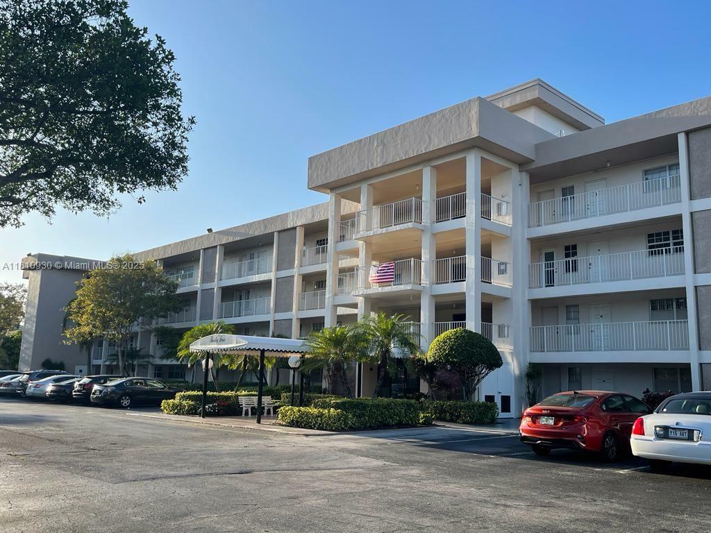 Property Photo: 3151 S Palm Aire Dr 407 FL 33069