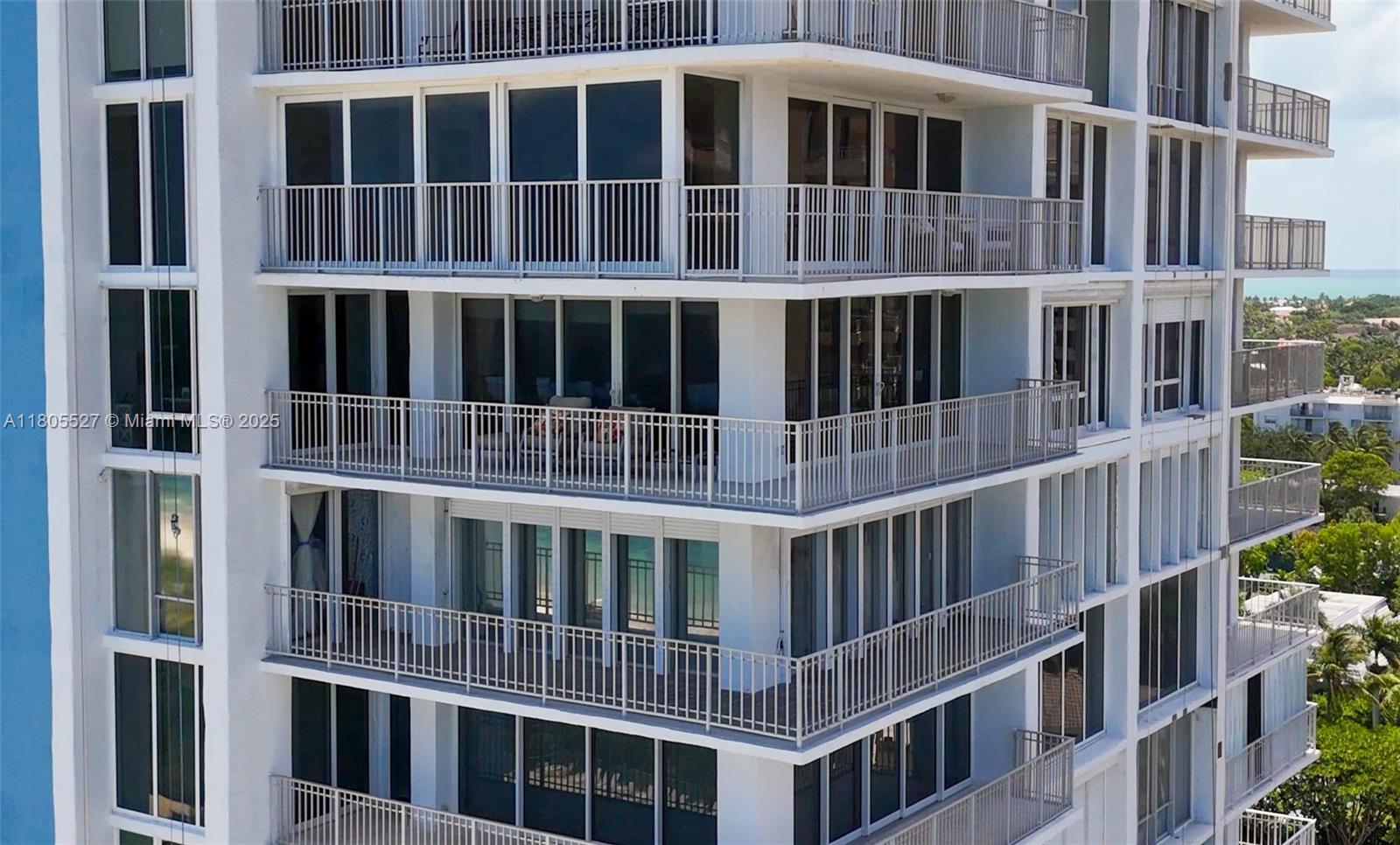 Property Photo: 881 Ocean Dr 13H FL 33149