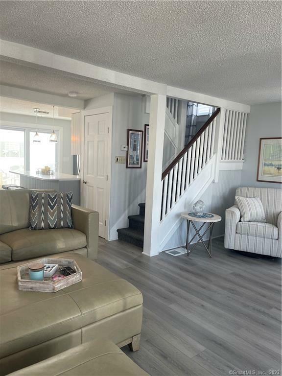 Property Photo: 31 Lawrence Avenue CT 06460