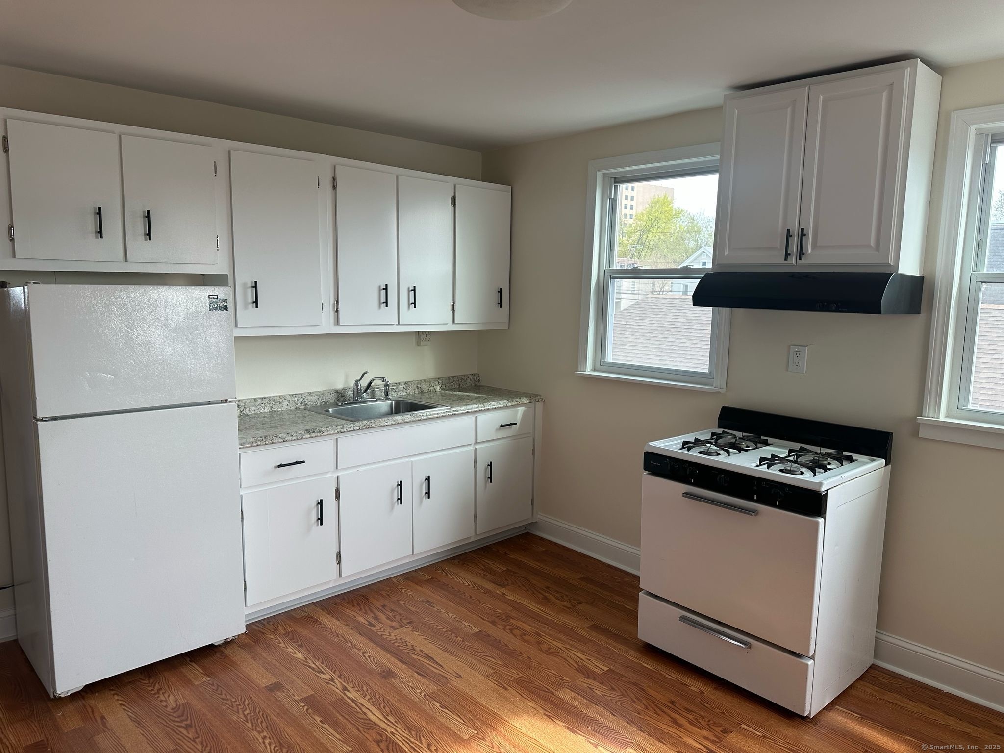 Property Photo: 182 Sheridan Street 3 CT 06619