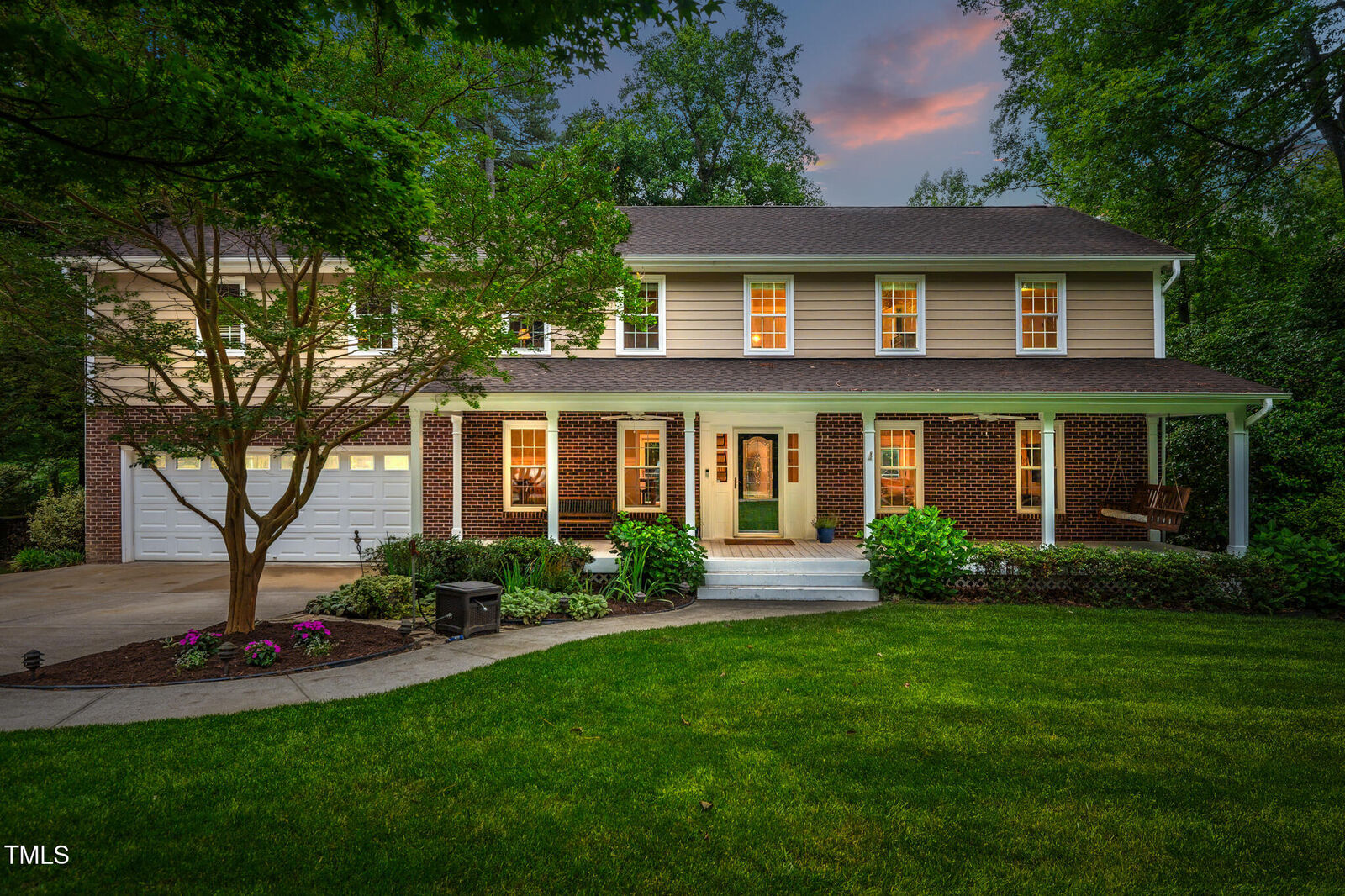 Property Photo:  8608 Valley Brook Drive  NC 27613 