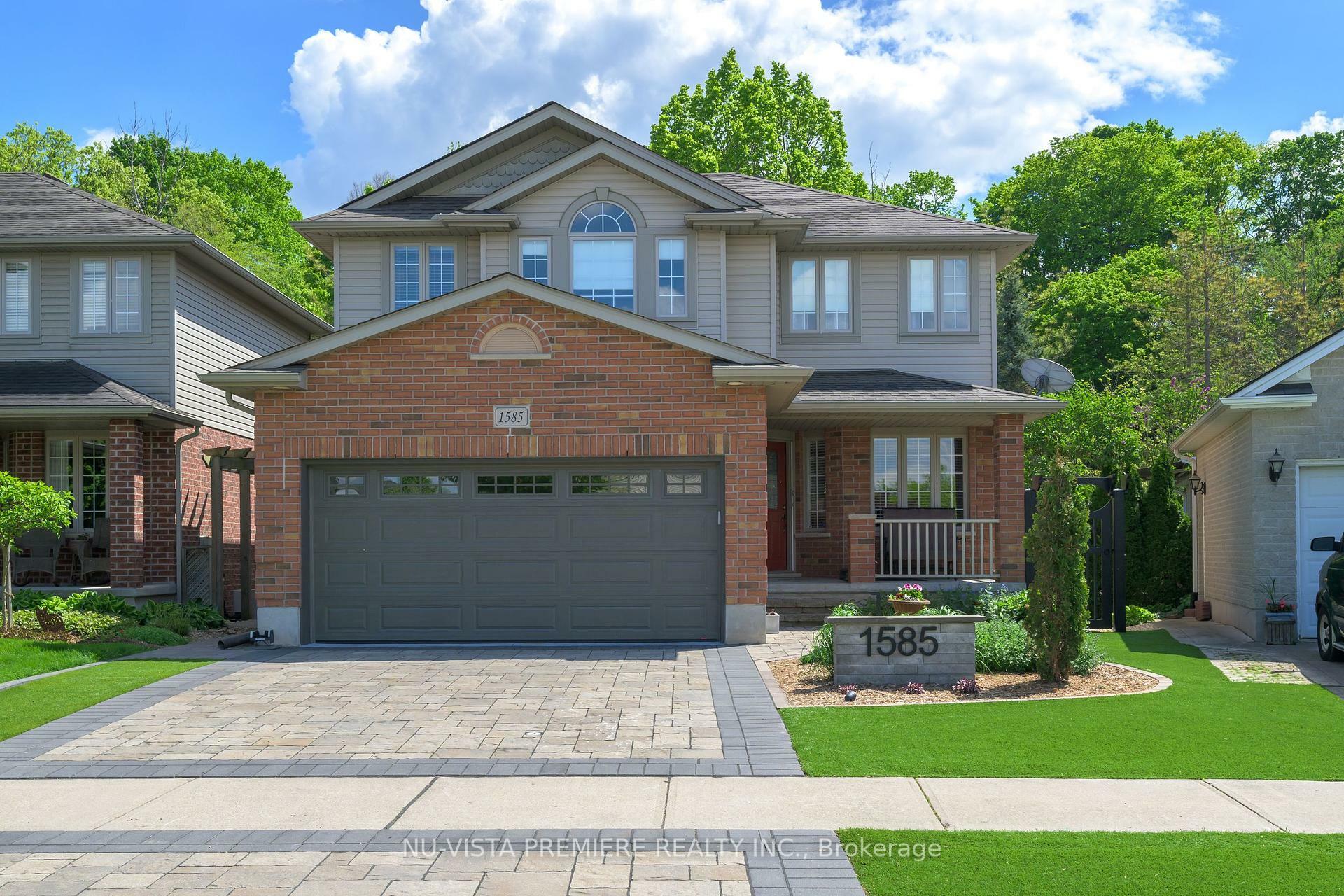 Property Photo:  1585 Blackmaple Crescent  ON N5Y 6L7 