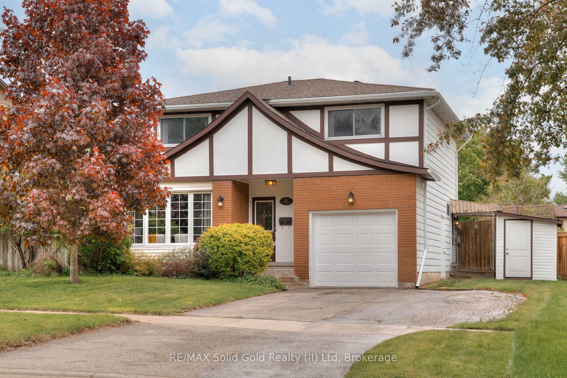 Property Photo: 33 McGarry Drive ON N2N 1A3