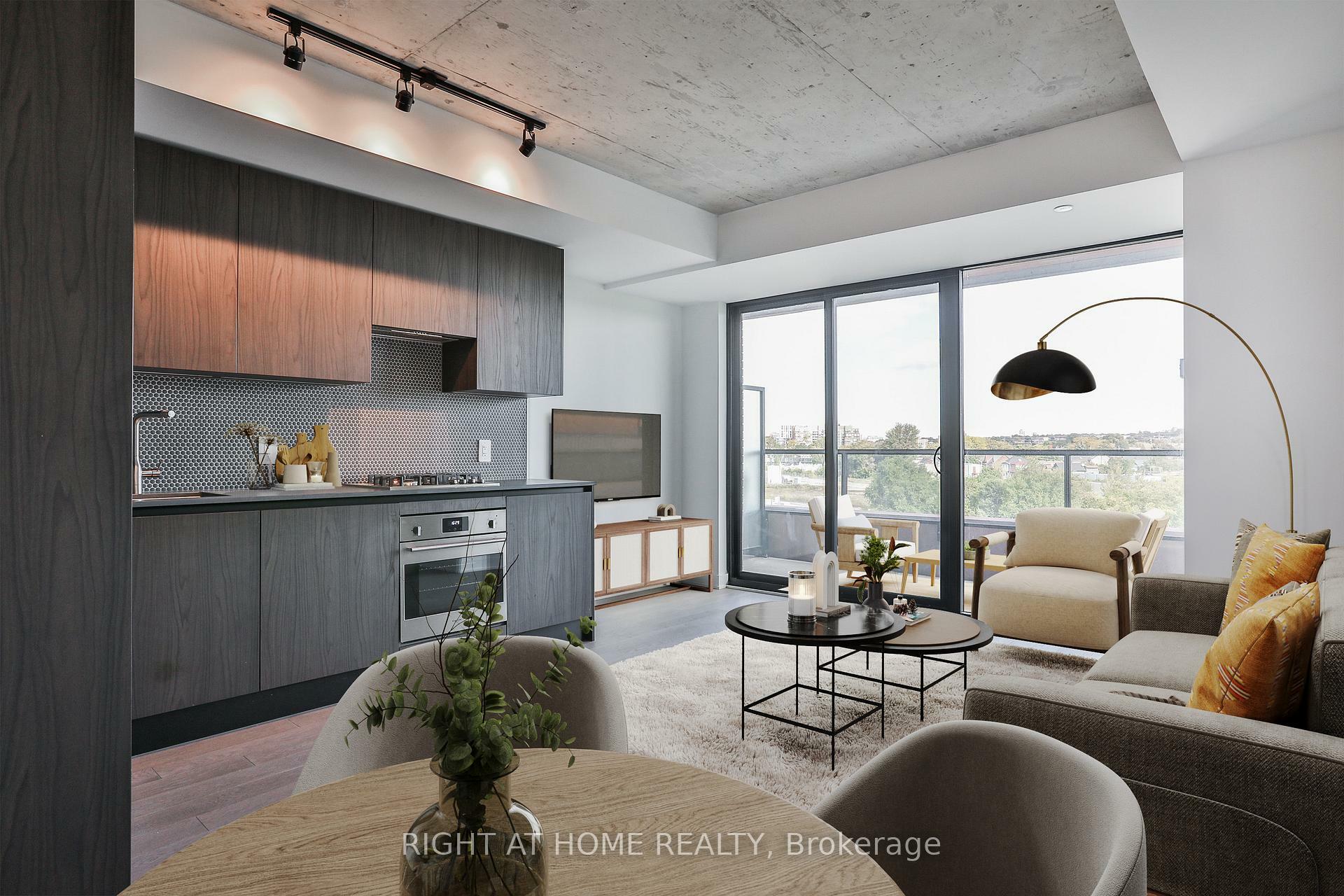 Property Photo: 2720 Dundas Street W 512 ON M6P 1Y2