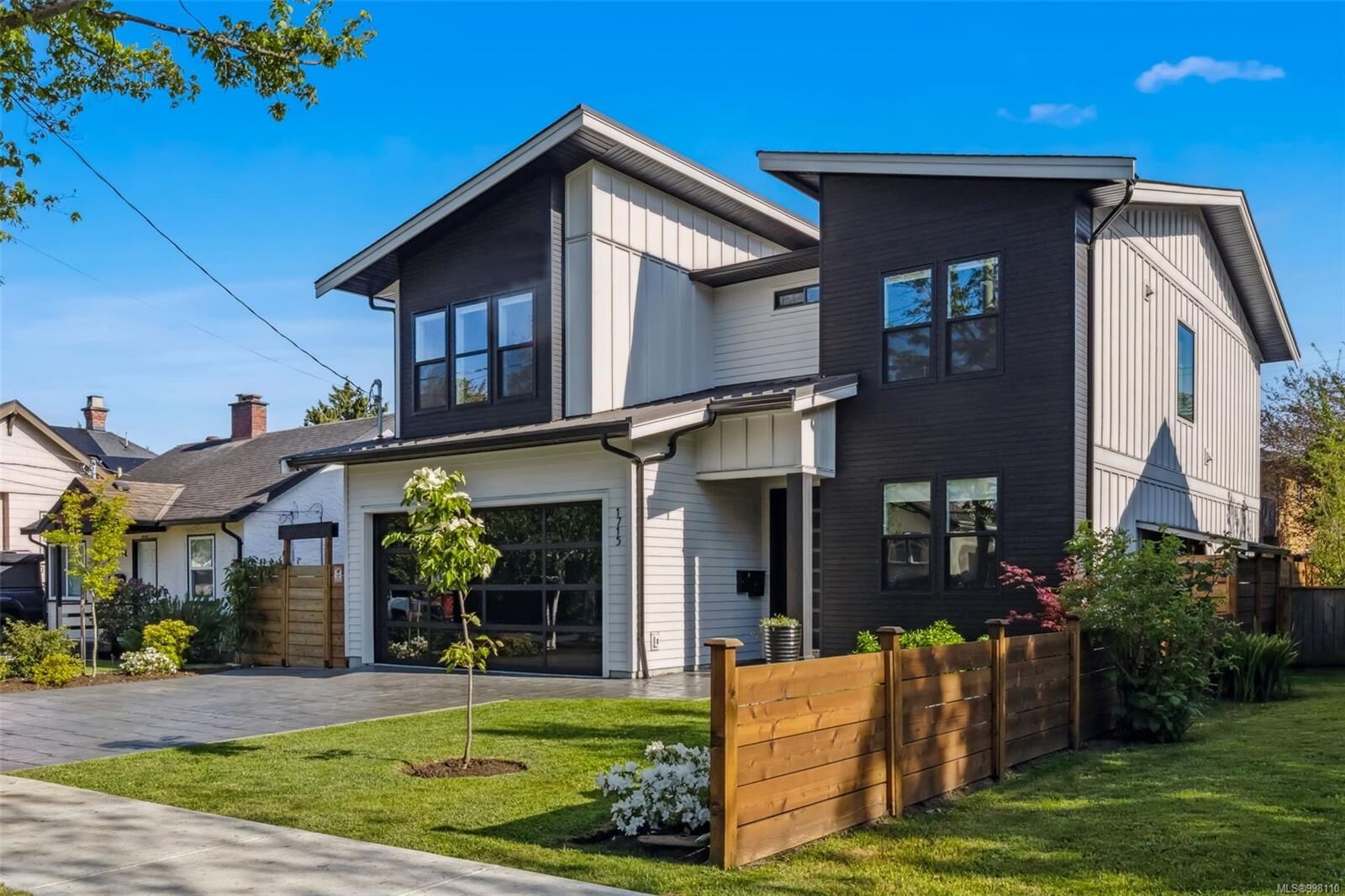 Property Photo: 1715 Coronation Ave BC V8R 1X1