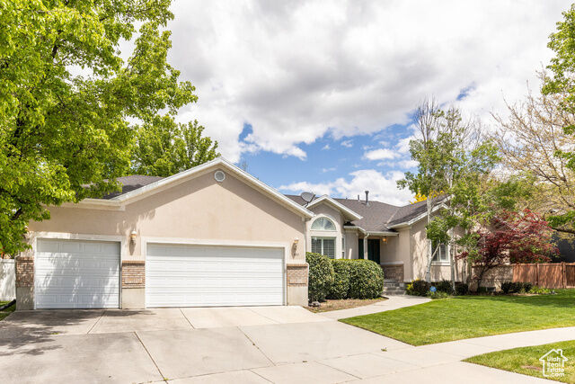 Property Photo: 497 E Spruce Glen Rd UT 84107