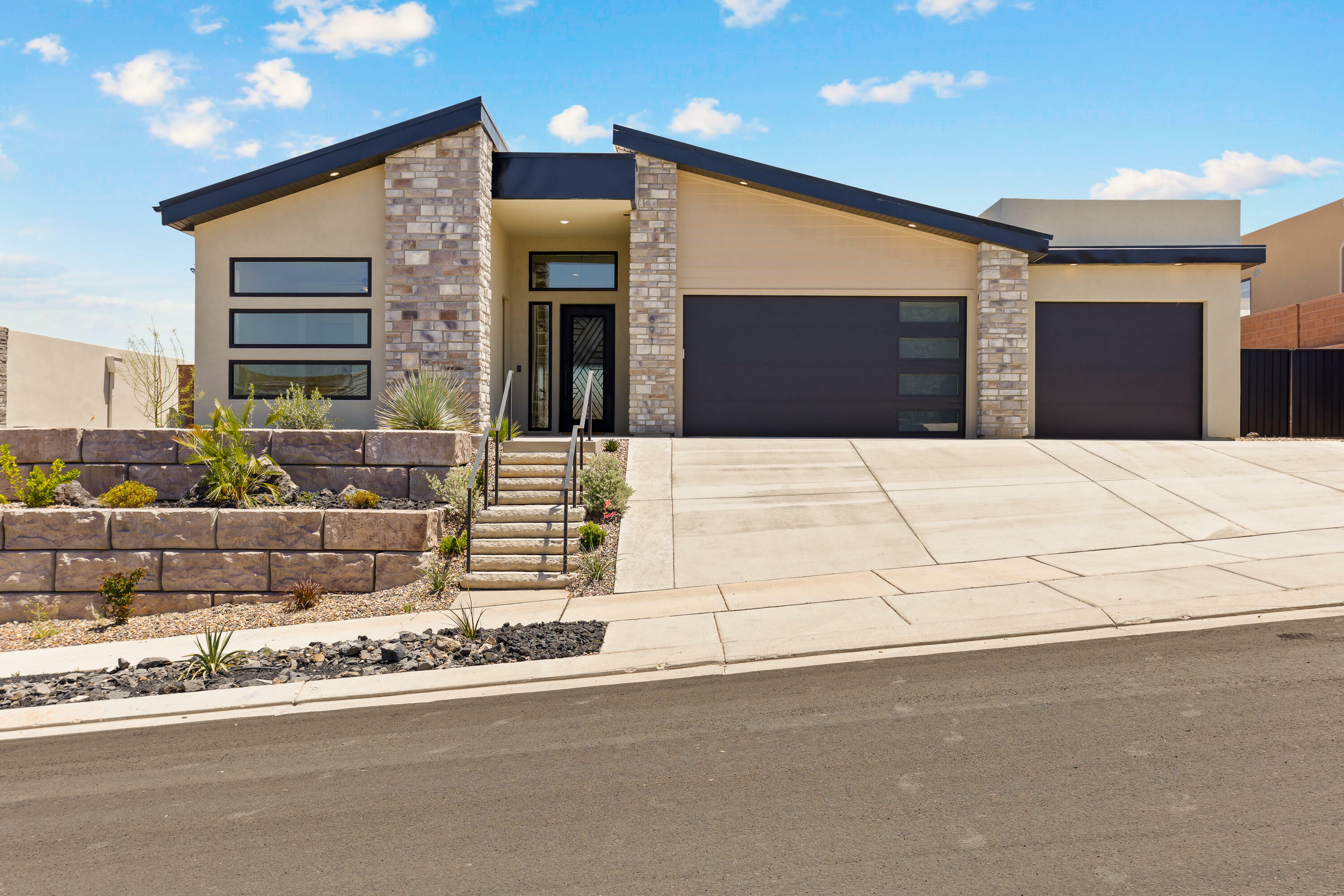 Property Photo:  691 S 1800 W  UT 84737 
