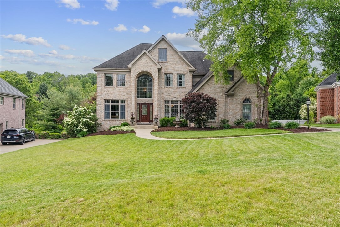 Property Photo: 2333 Southampton Dr PA 15241