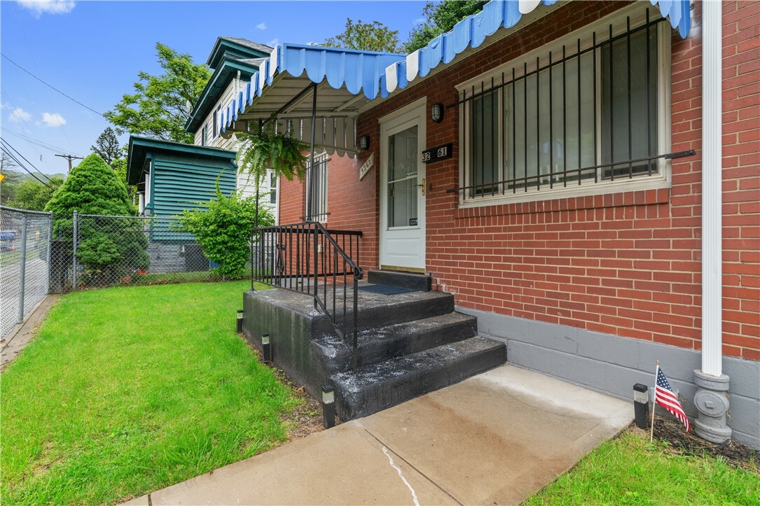 Property Photo: 3261 Central Ave PA 15212
