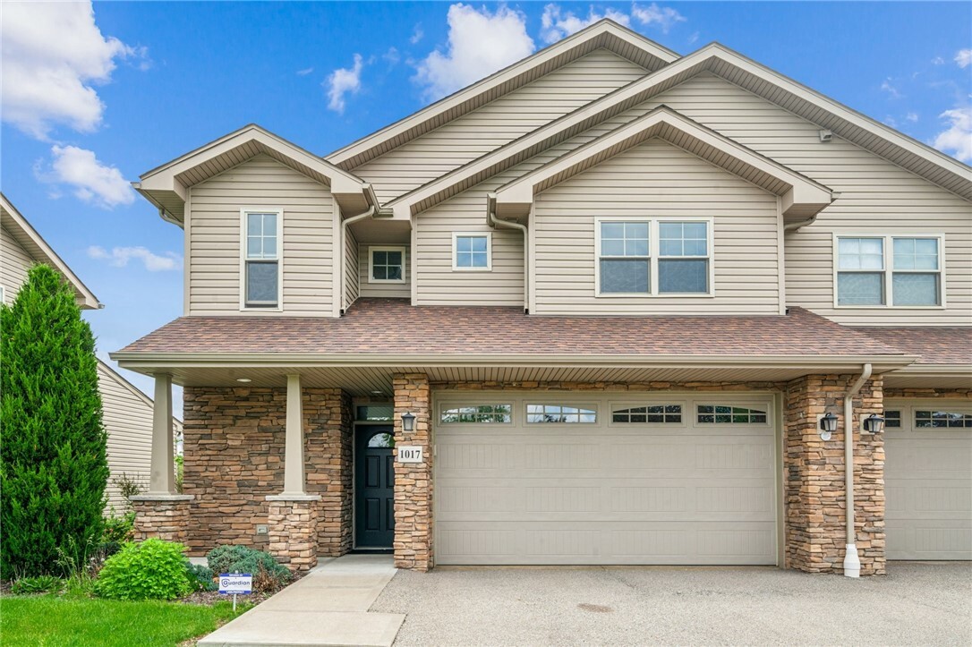 Property Photo: 1017 Westwood Ln PA 15122