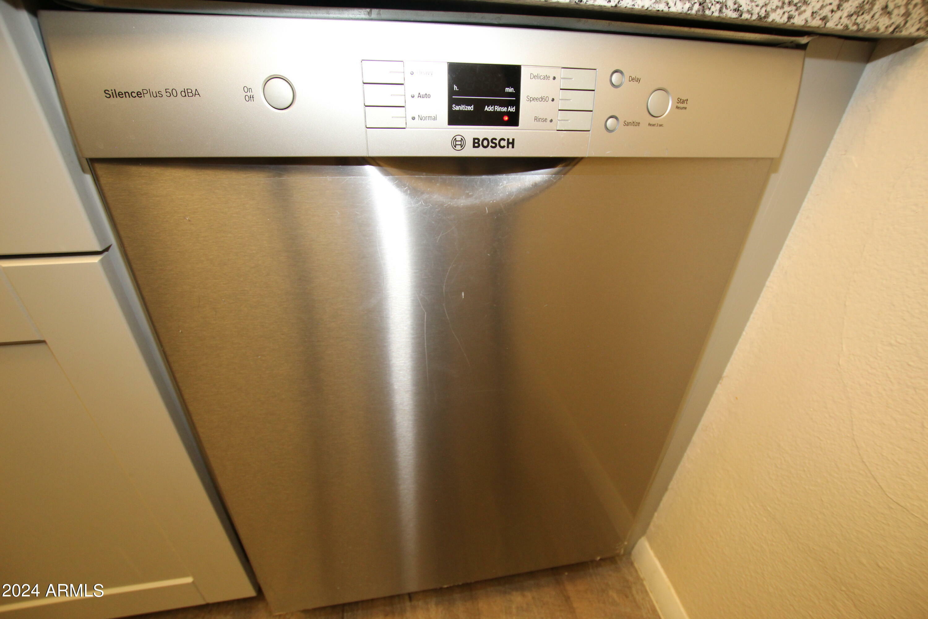 Property Photo: 3119 W Cochise Drive 106 AZ 85051