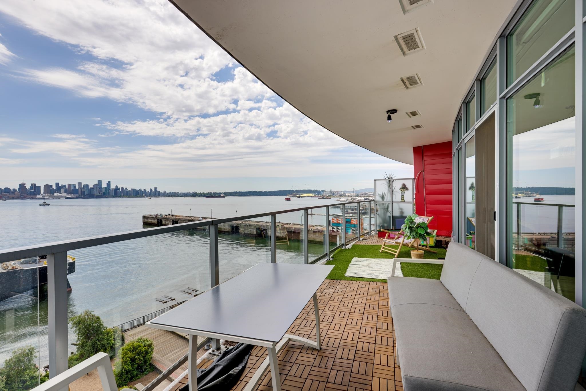 185 Victory Ship Way 501  North Vancouver BC V7L 0G2 photo