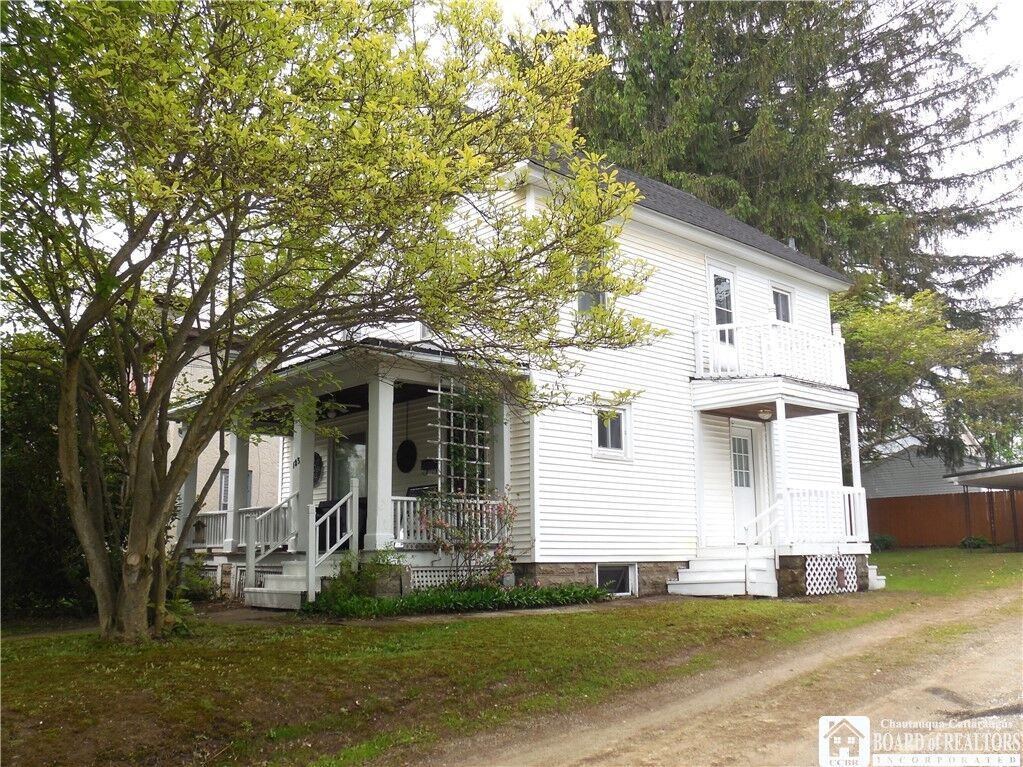 Property Photo:  123 N Dow Street  NY 14733 