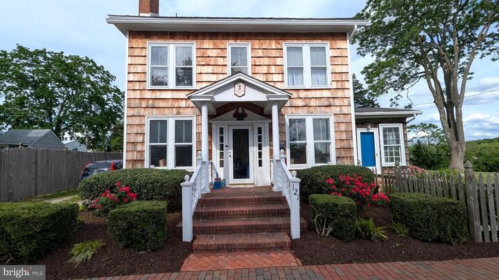 Property Photo:  121 S Conwell Street  DE 19973 