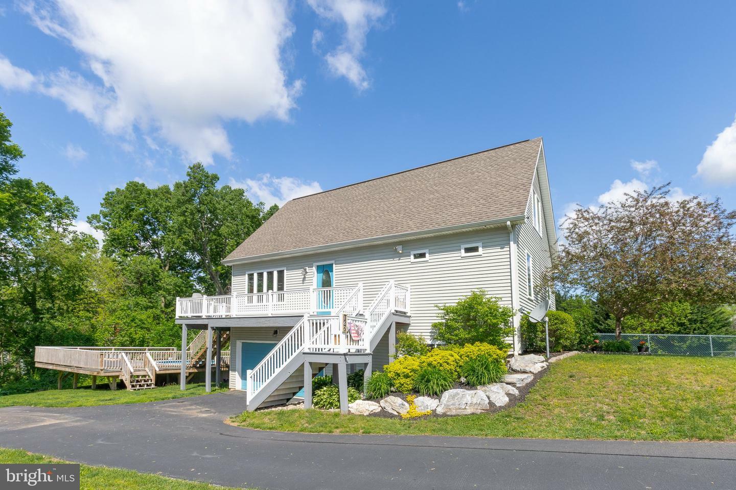 Property Photo:  162 Overlook Drive  PA 17502 