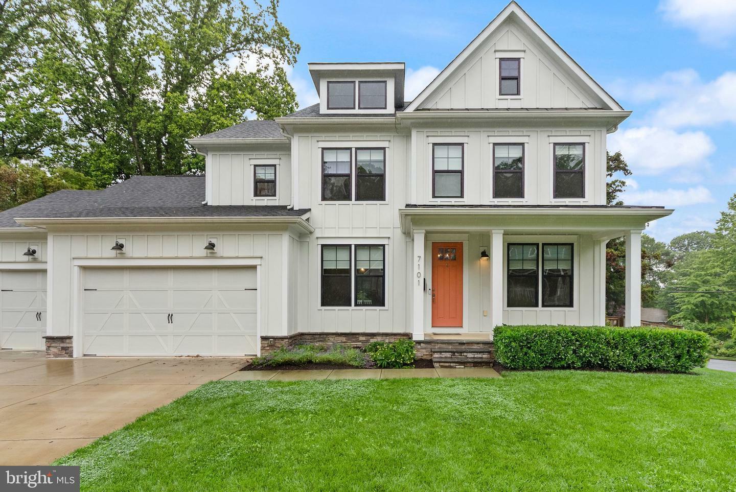 Property Photo: 7101 27th Road N VA 22213