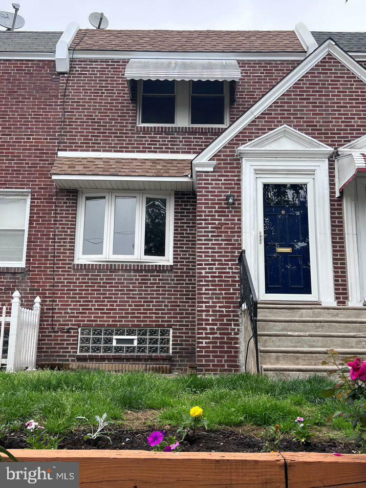 3325 Lansing Street  Philadelphia PA 19136 photo