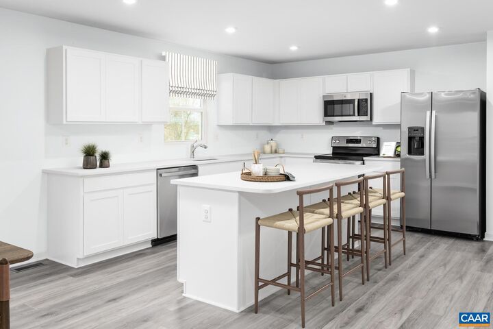 Property Photo: 152 Glacier Ave VA 22923