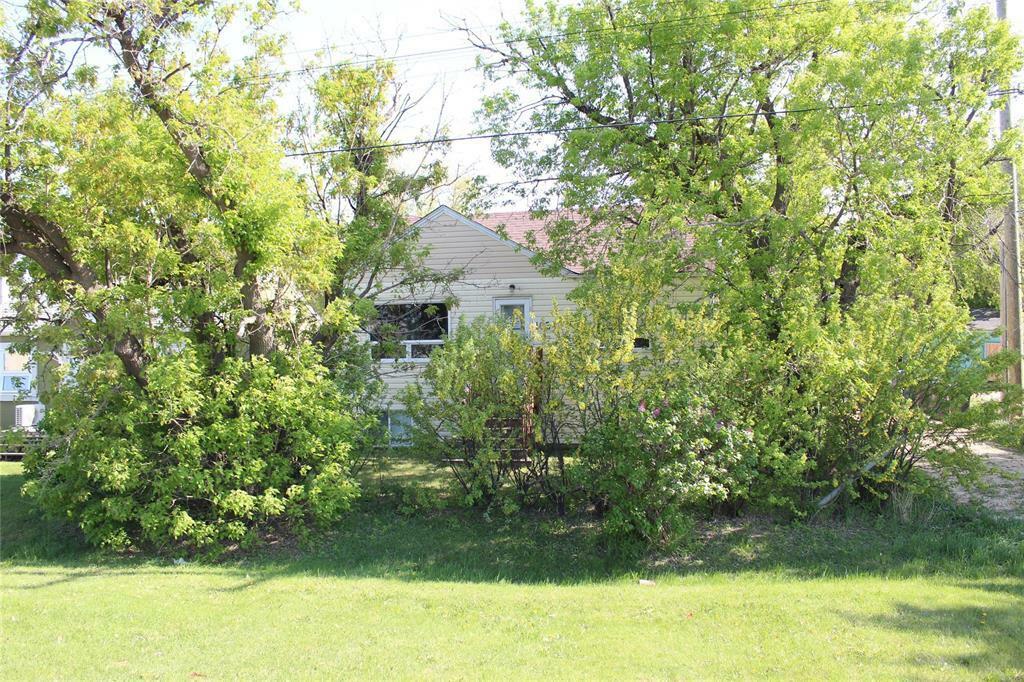 Property Photo: 1034 Dugald Road MB R2J 0H1