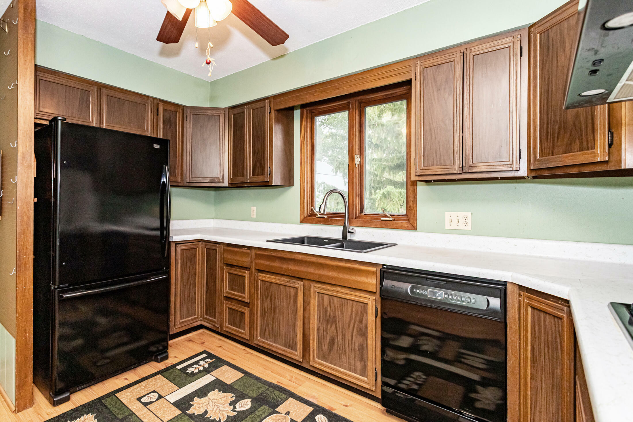 Property Photo: 342 Hillcrest Drive IA 50248