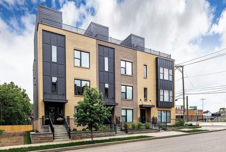 Property Photo:  3006 Woodburn Avenue  OH 45206