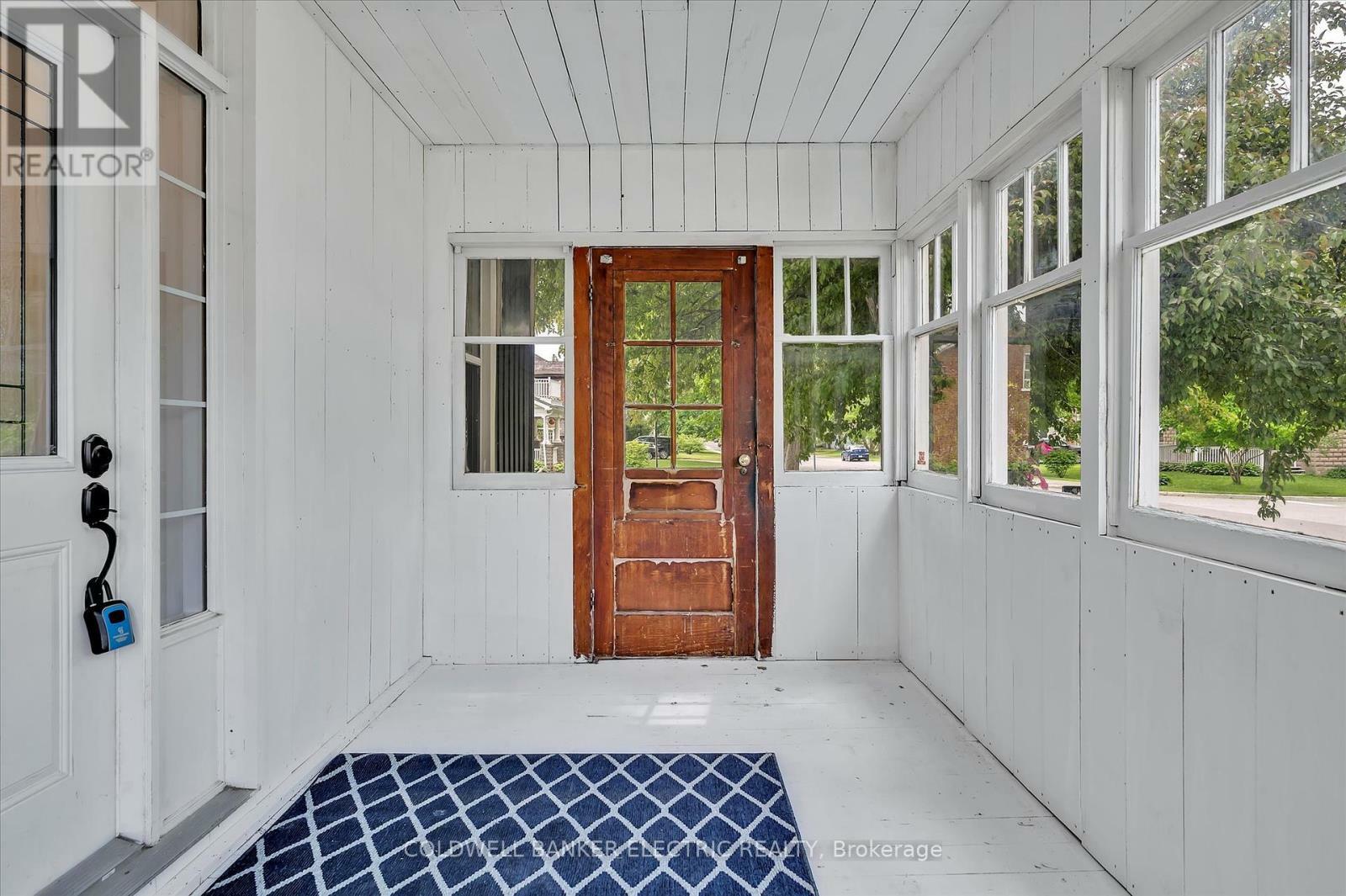 Property Photo: 65 Queen Street ON K0L 2V0