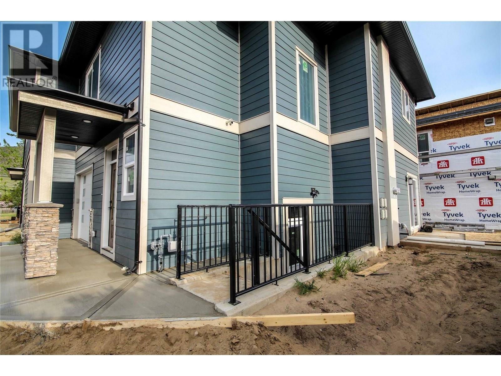 Property Photo: 723 Lyne Road BC V2B 6Z7