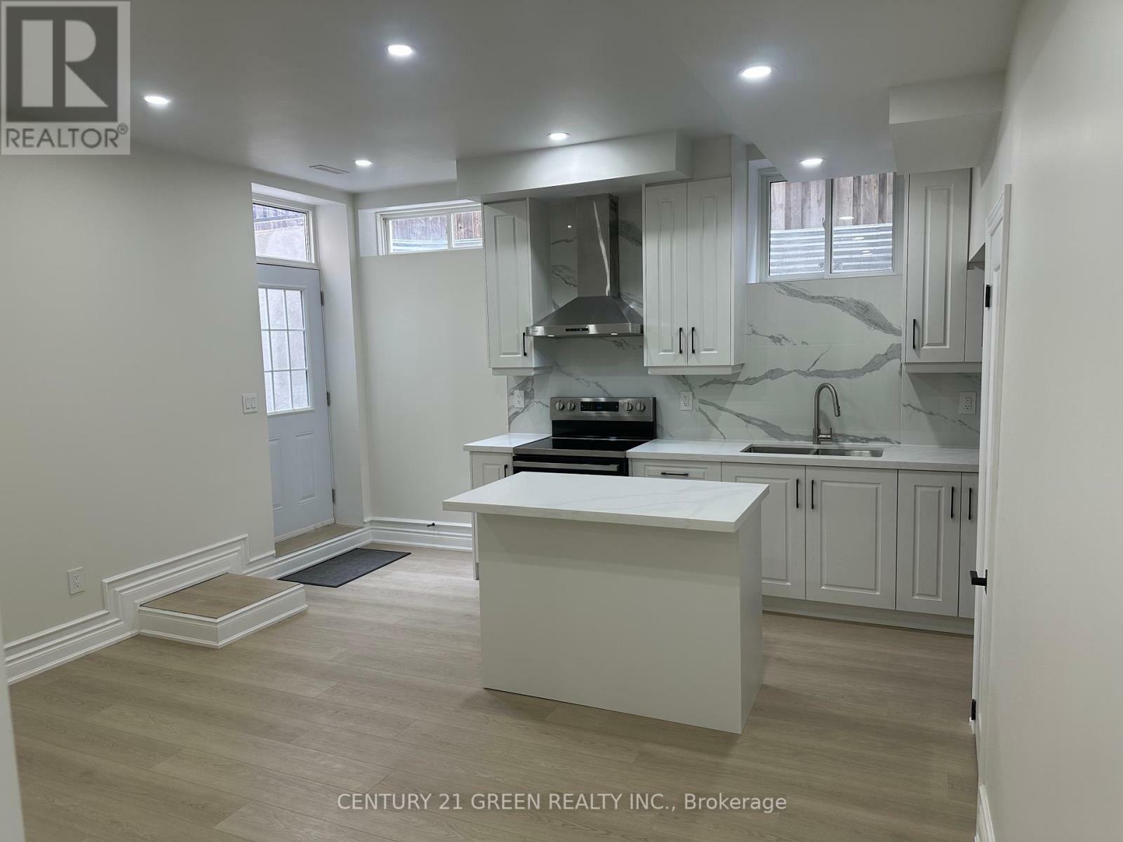 Property Photo: 3187 Seabright Drive Bsmt ON L5M 0B4