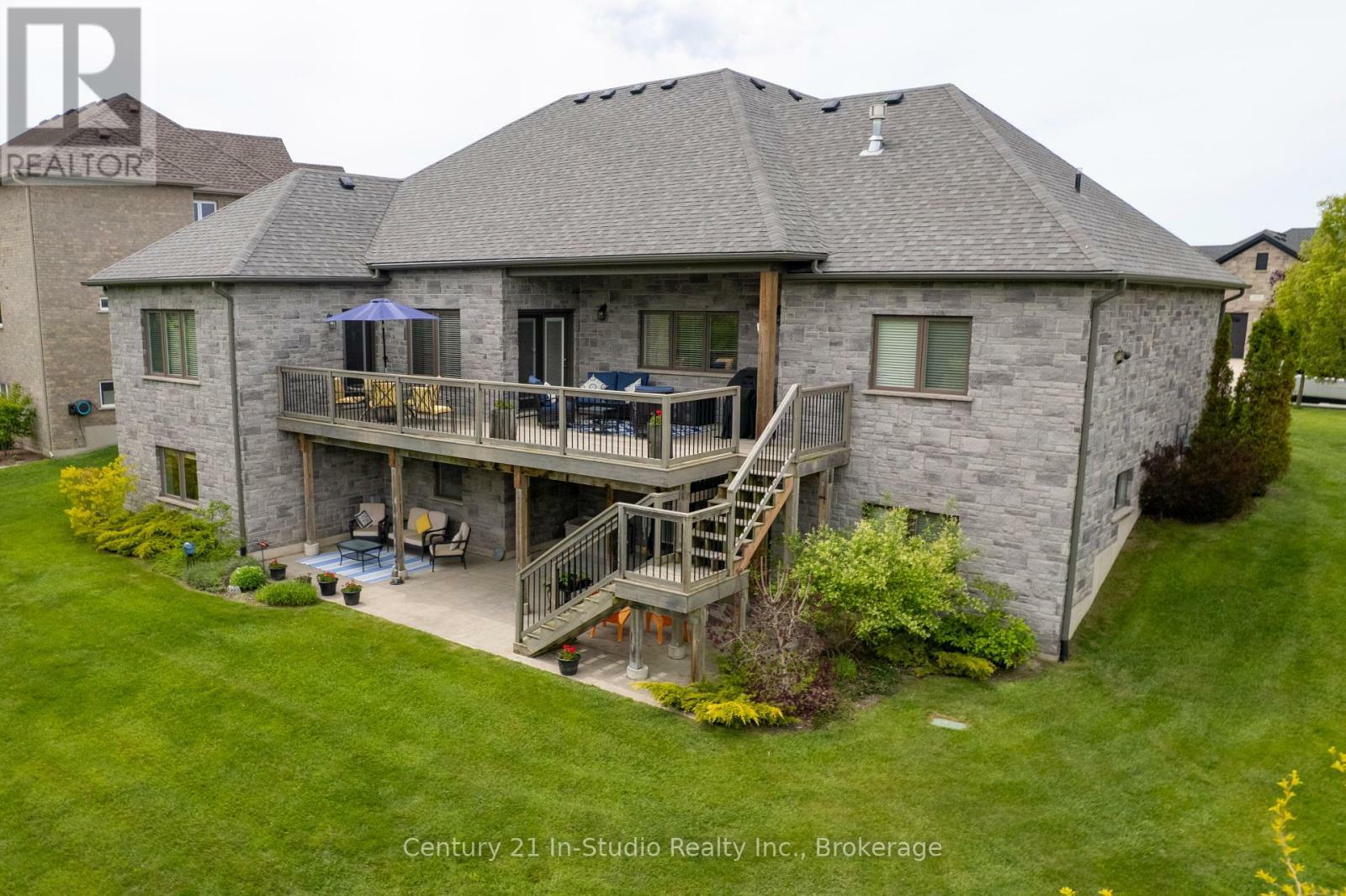 Property Photo: 417 McCullough Crescent ON N2Z 0A8