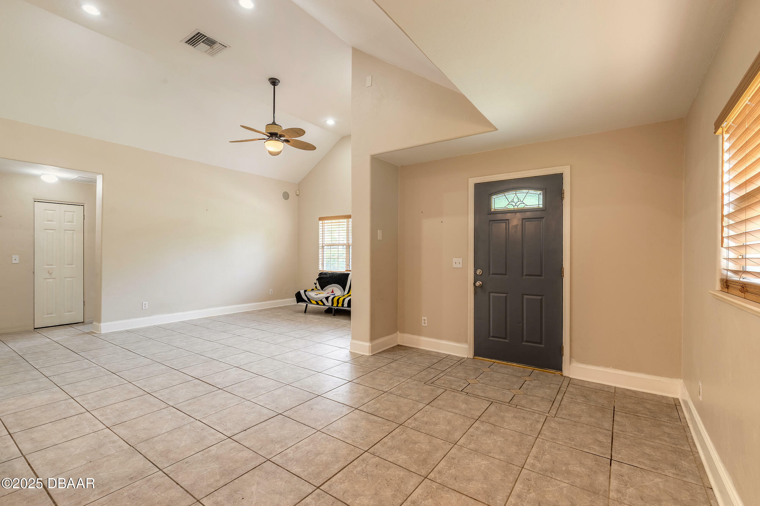 Property Photo: 121 Palm Drive FL 32117