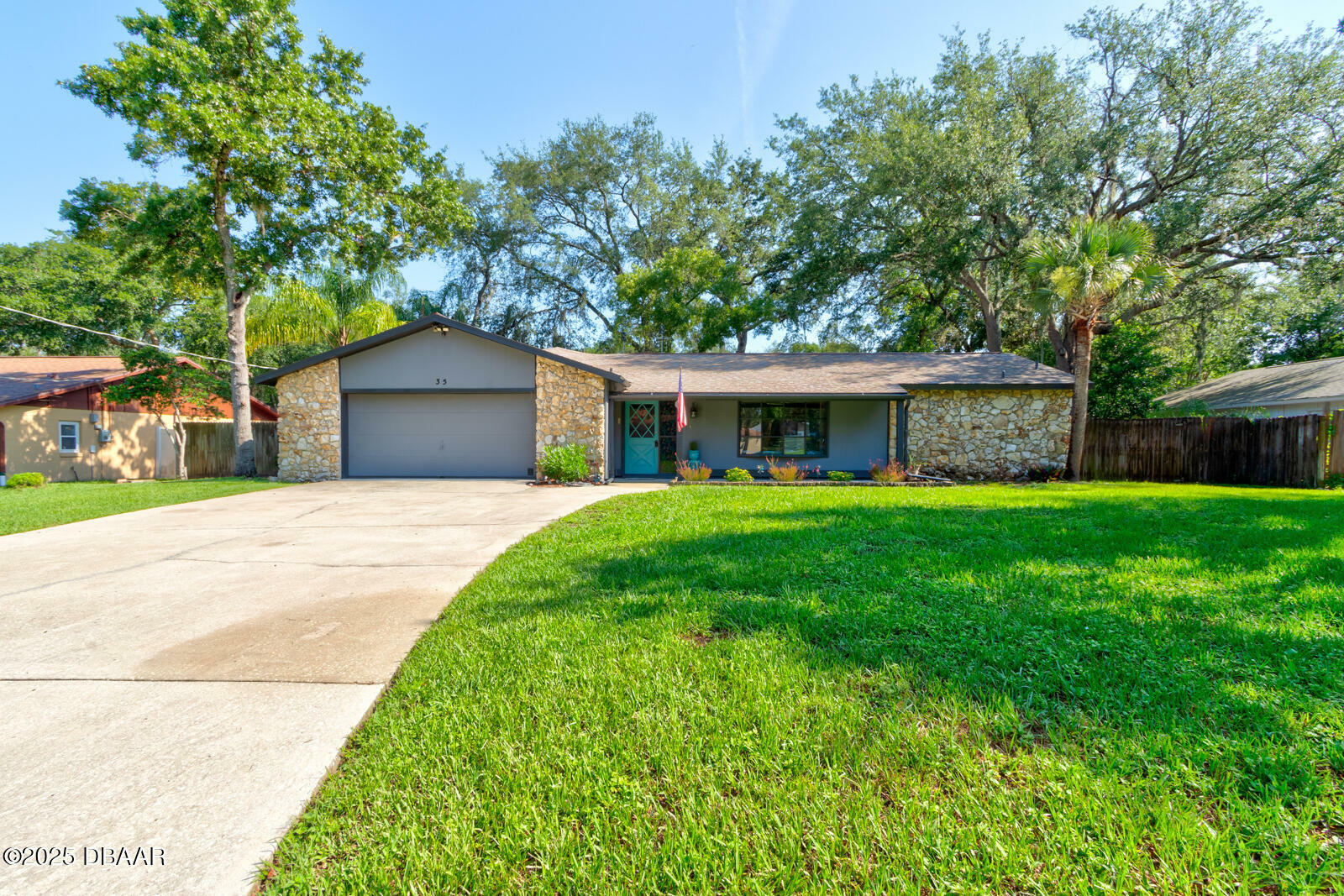 Property Photo: 35 Whippoorwill Lane FL 32174