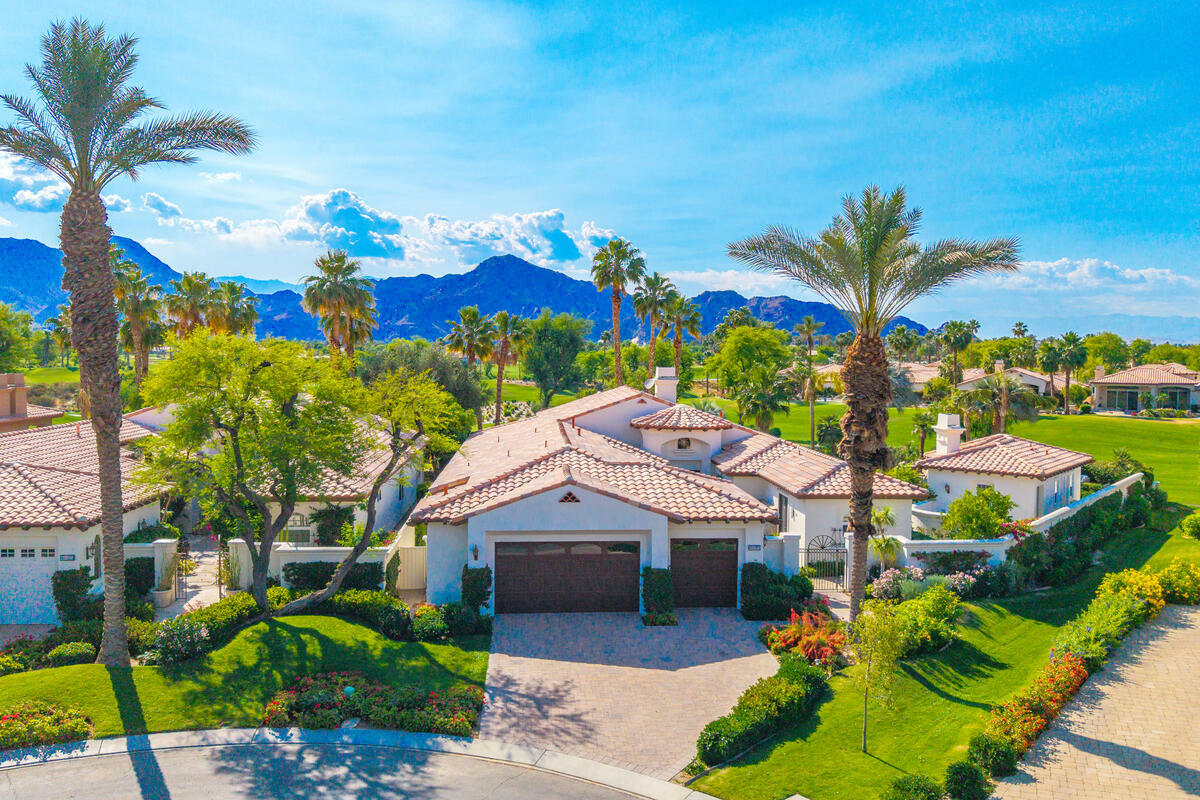 Property Photo: 49075 Rancho Pointe CA 92253