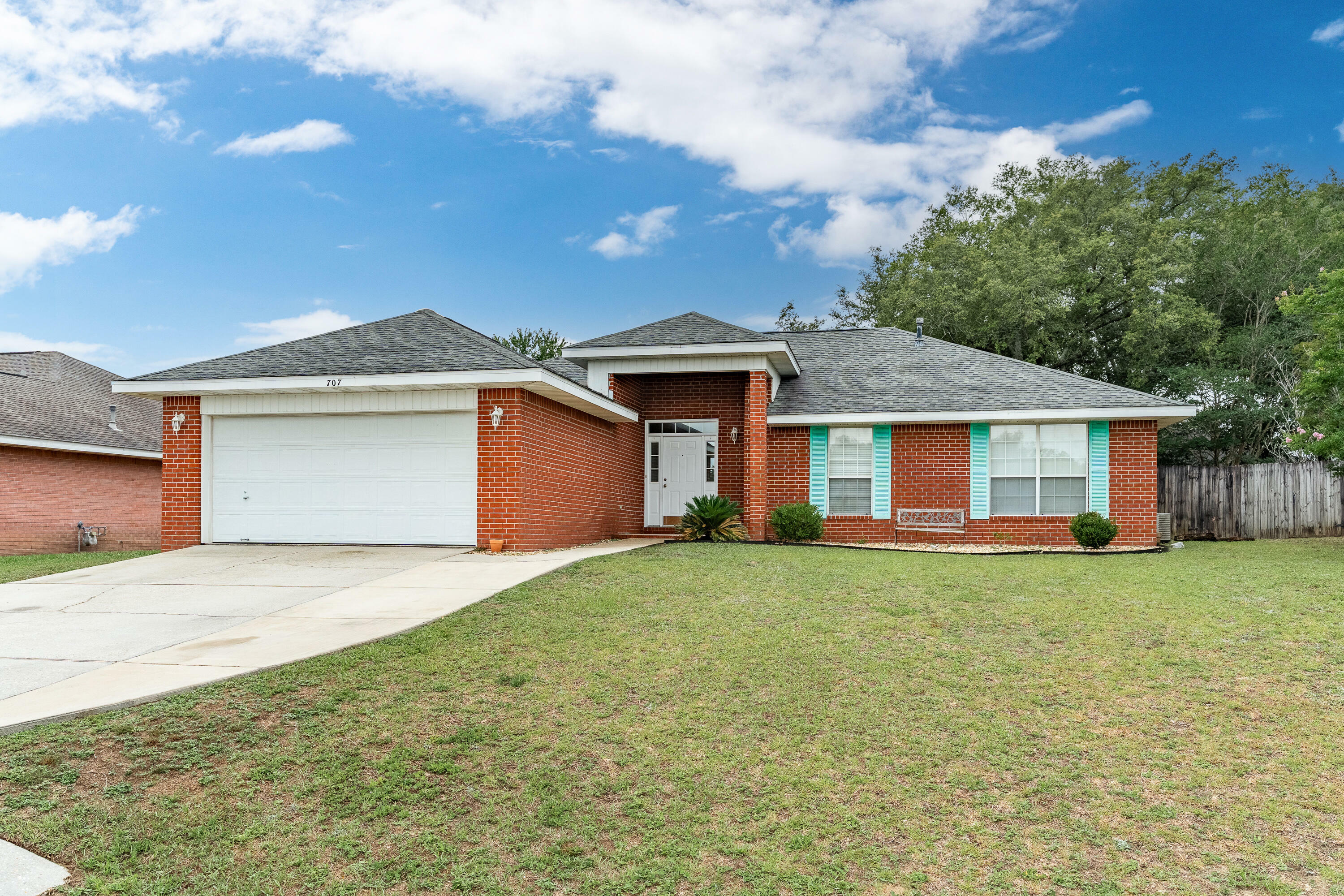 Property Photo: 707 Riva Ridge Drive FL 32539