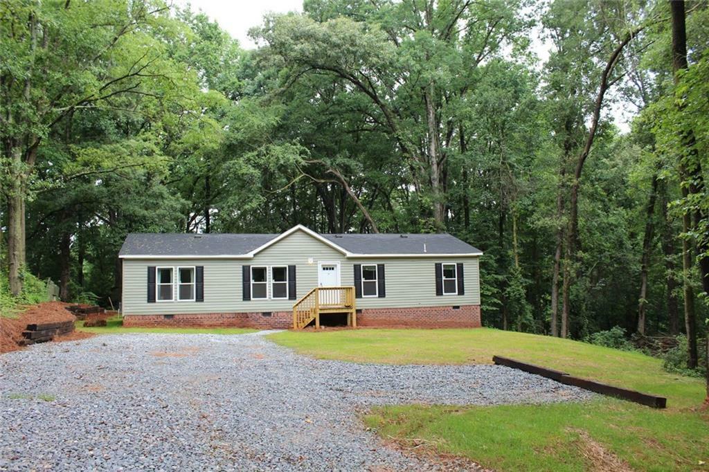 Property Photo: 2713 Brays Lake Road GA 30662