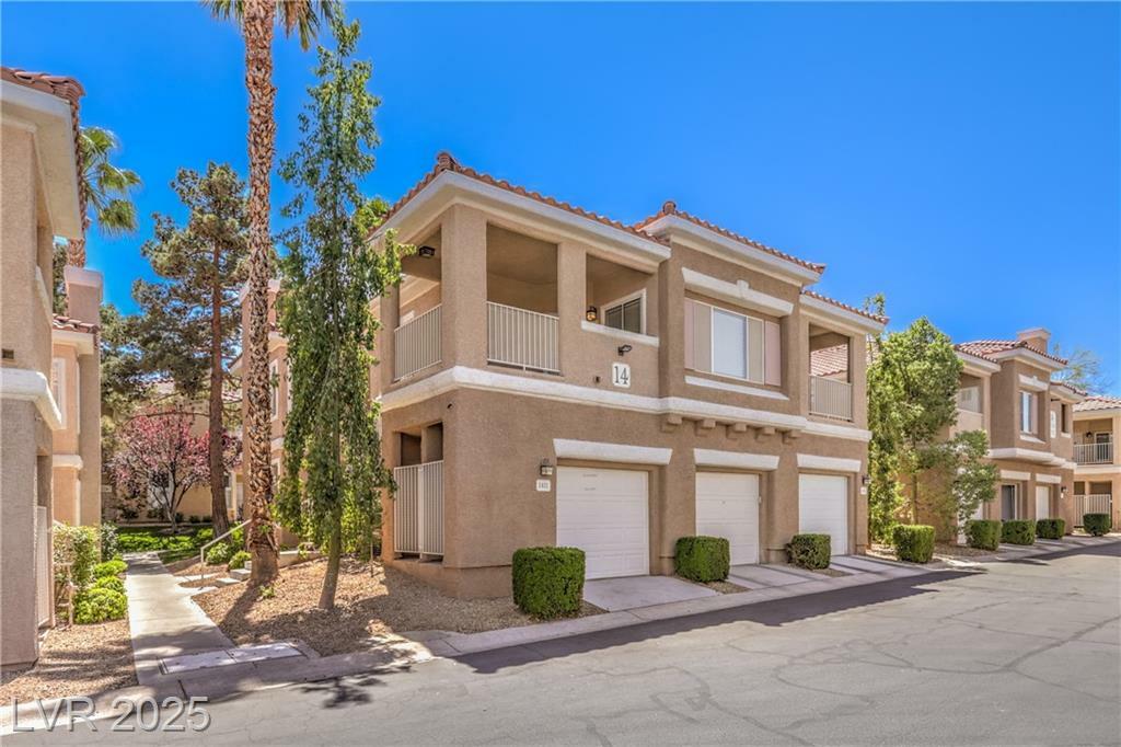 Property Photo: 251 South Green Valley Parkway 1421 NV 89012