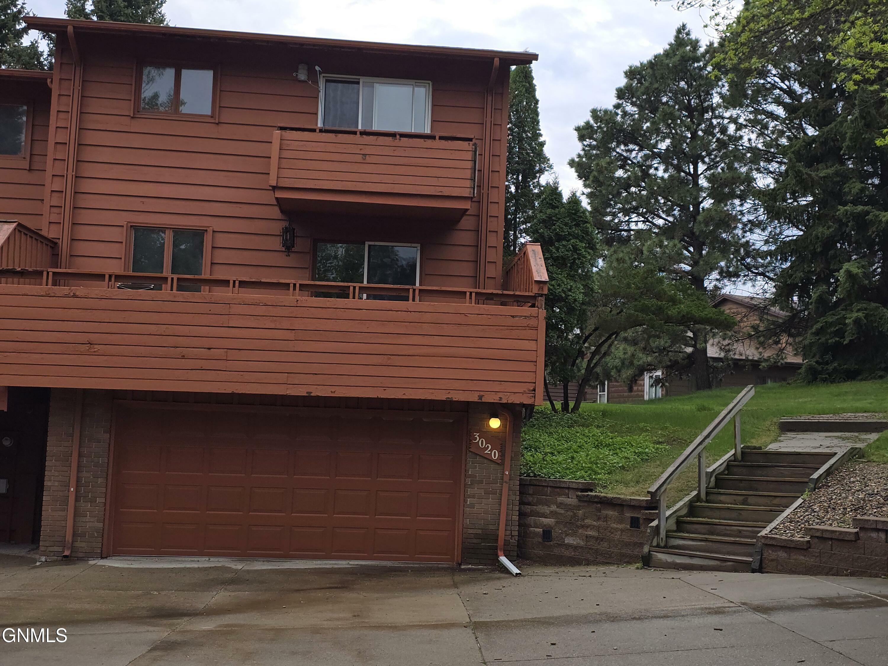 3020 Manitoba Lane  Bismarck ND 58503 photo