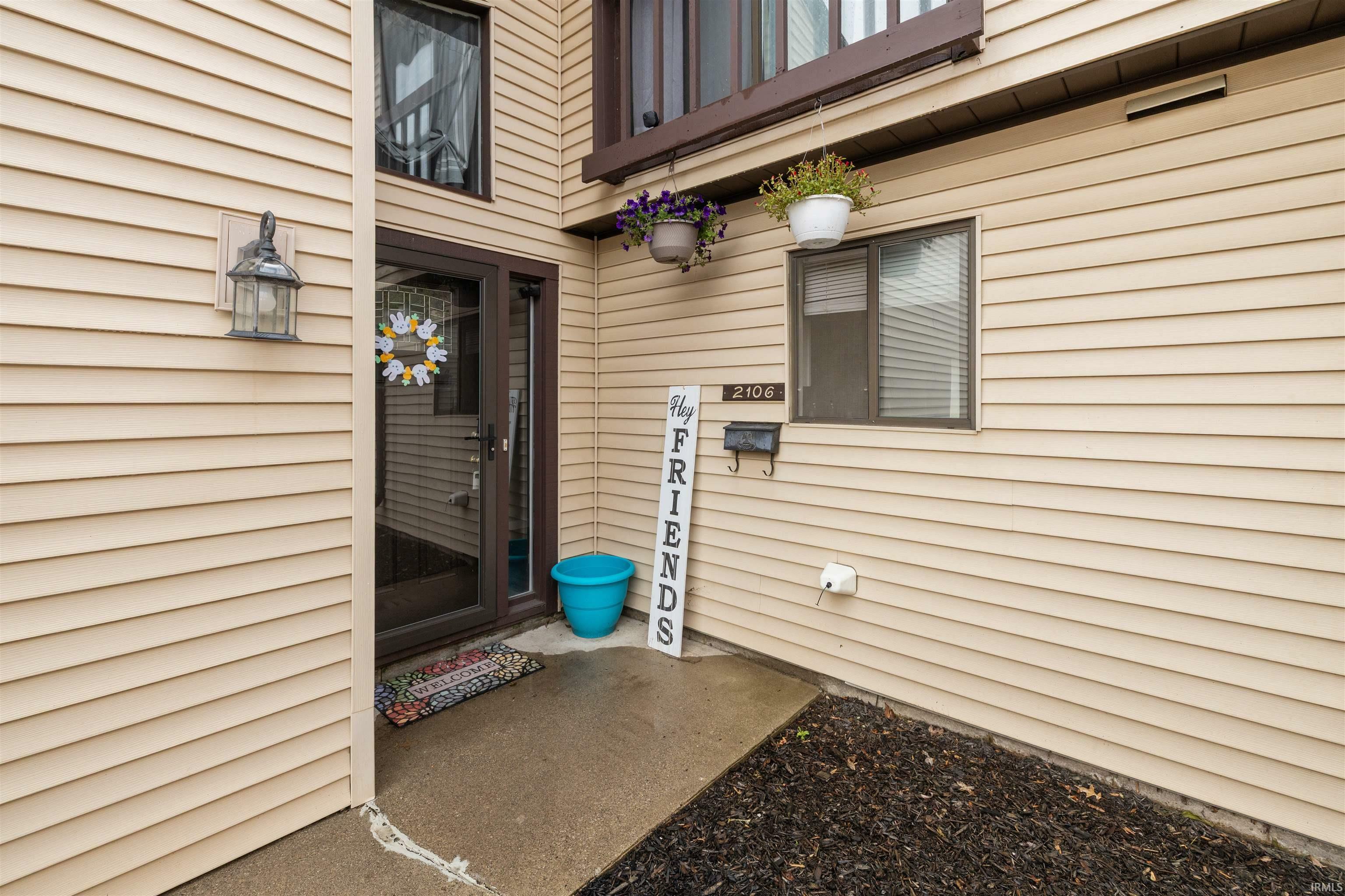 Property Photo:  2106 Bayside Court  IN 46804 
