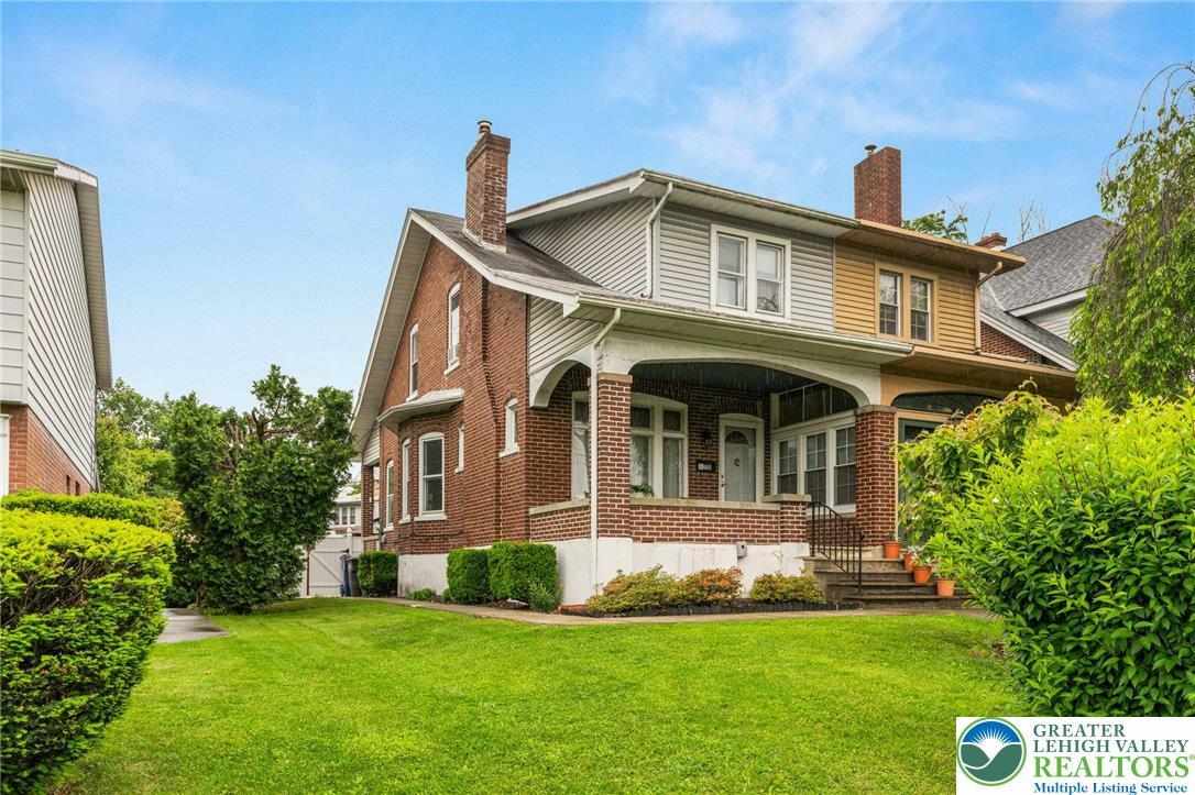 Property Photo: 2110 Huckleberry Road PA 18104