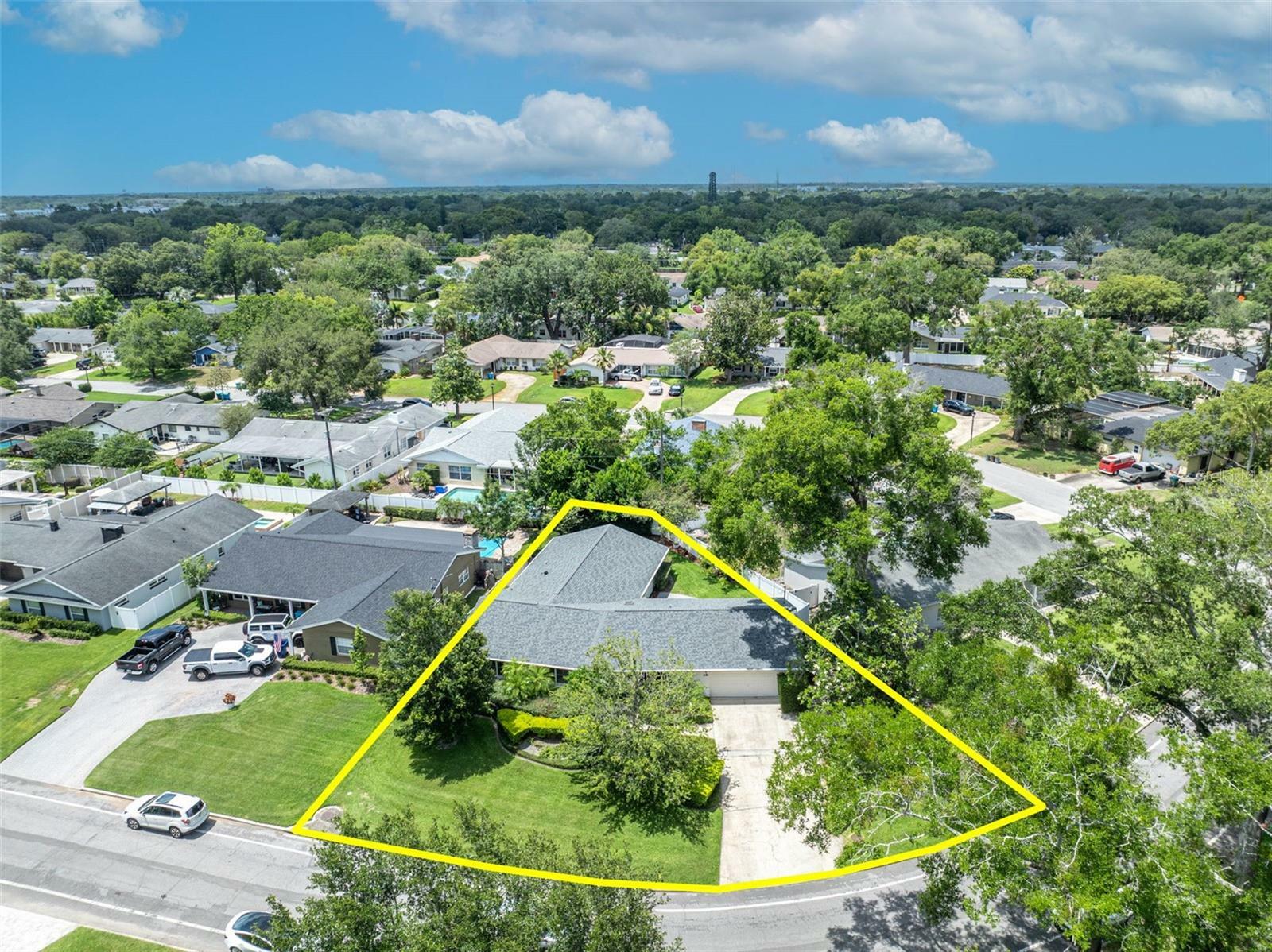 Property Photo: 2081 Mohican Trail FL 32751