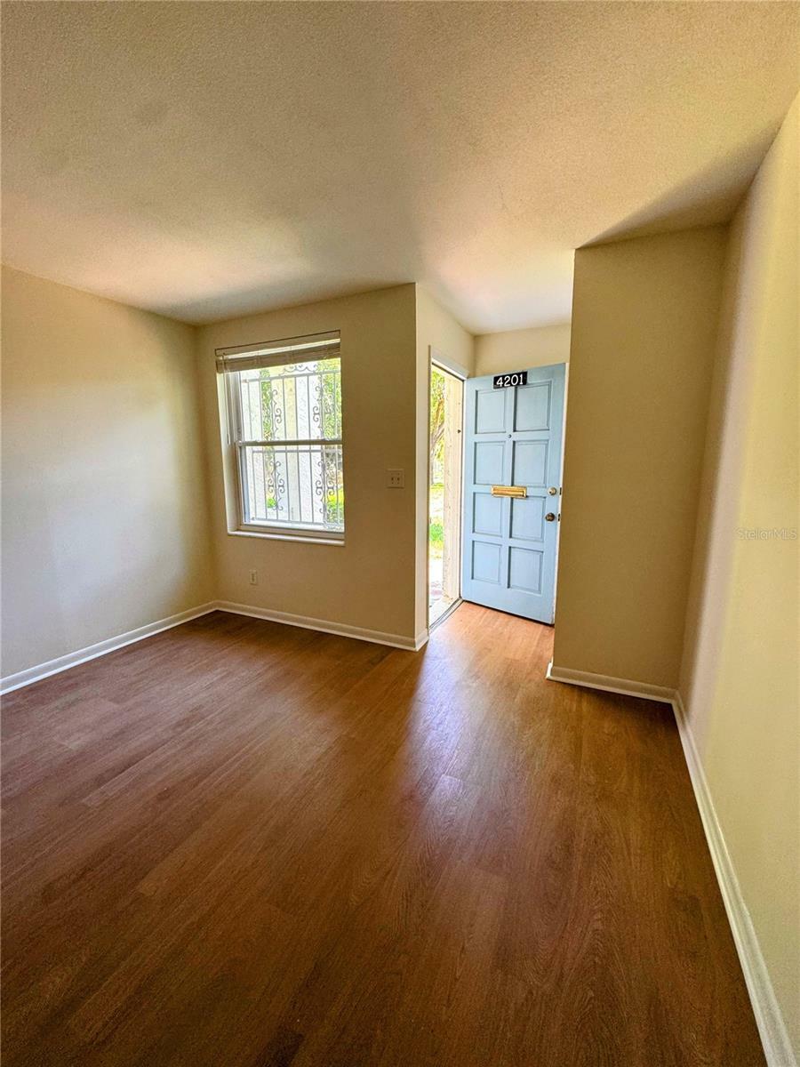 Property Photo: 4201 La Dega Court FL 33611