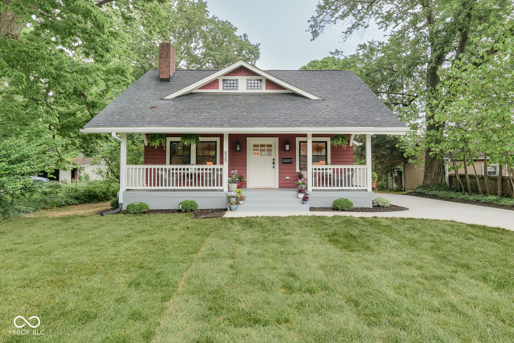 Property Photo: 625 E 57th Street IN 46220
