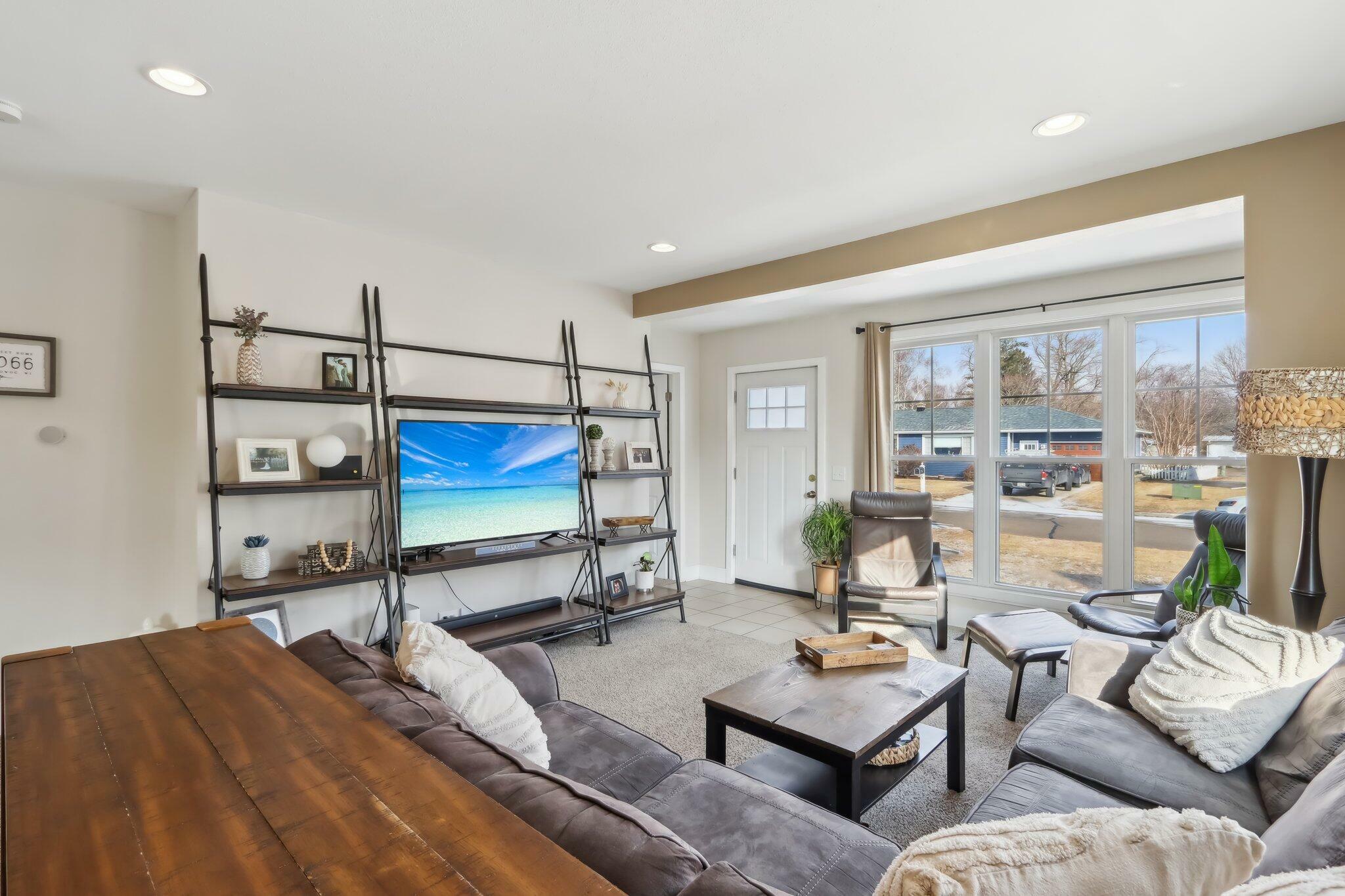 Property Photo: 707 E Roland St WI 53066