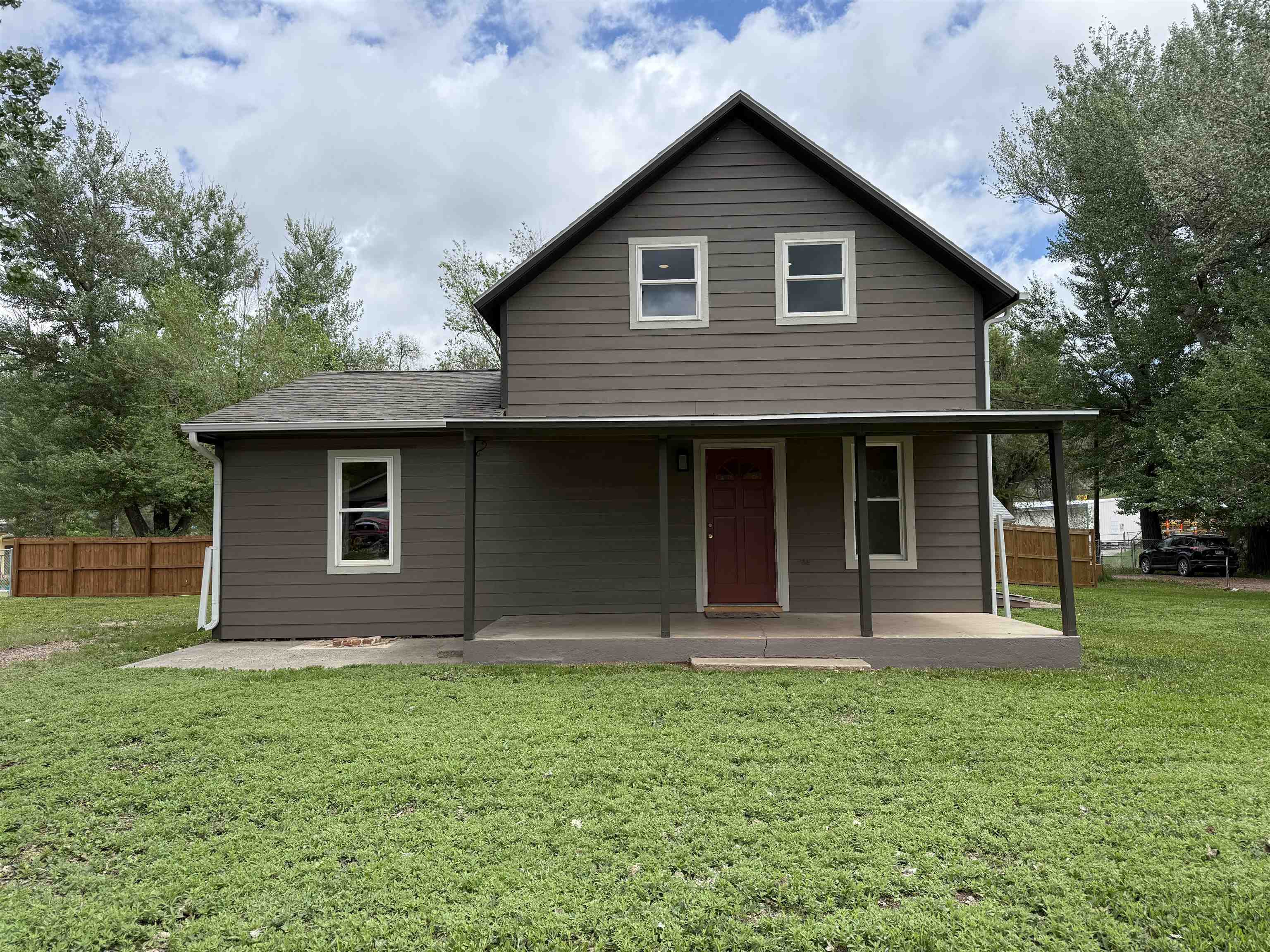 Property Photo: 1001 S 6th Street SD 57747-0000