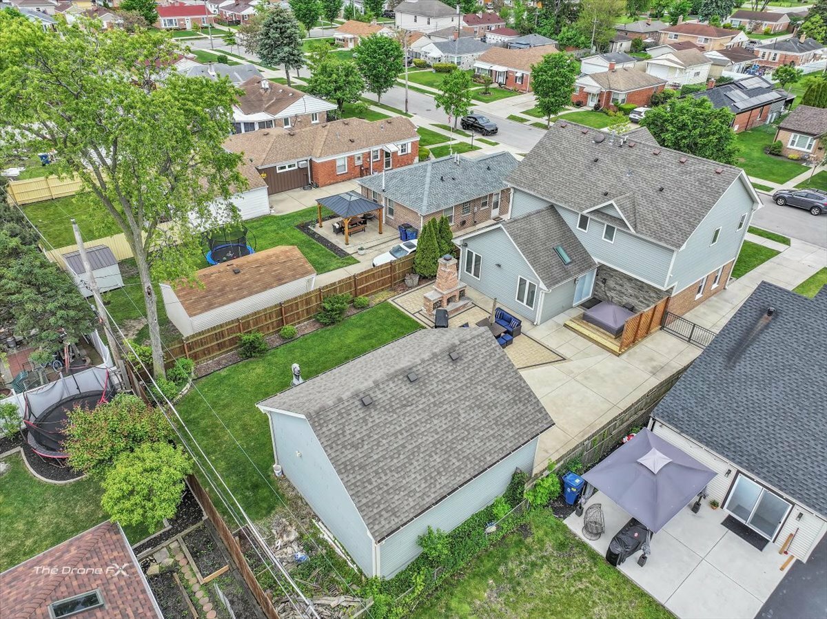 Property Photo: 2639 Atlantic Street IL 60131