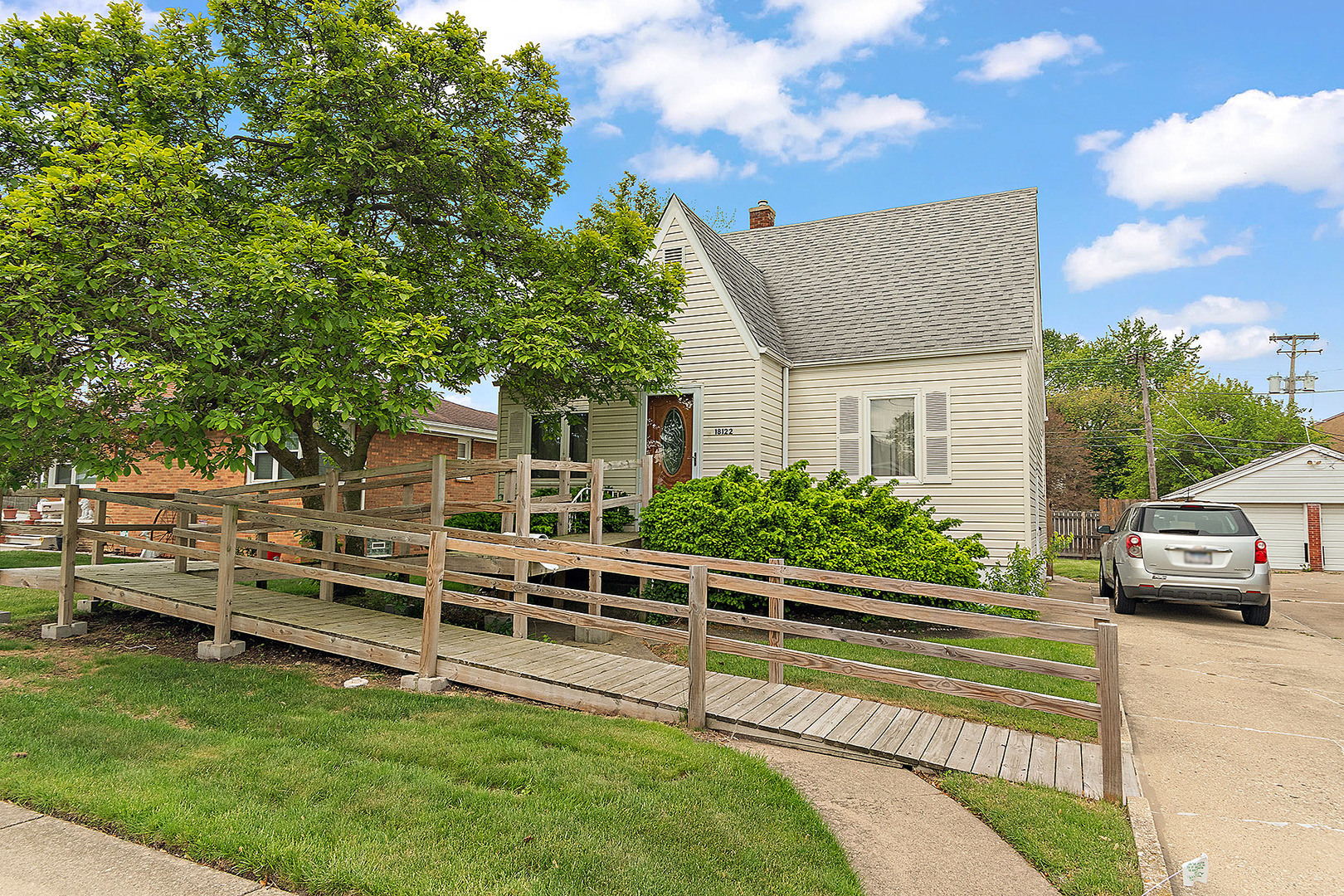 Property Photo: 18122 Wentworth Avenue IL 60438