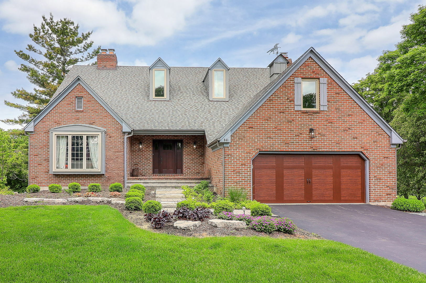 Property Photo: 841 Turnbridge Circle IL 60540