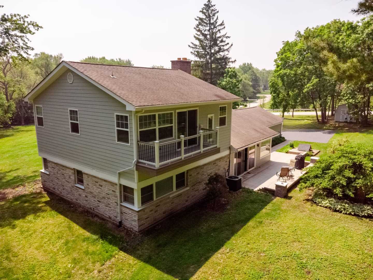 Property Photo: 1762 W Palatine Road IL 60067