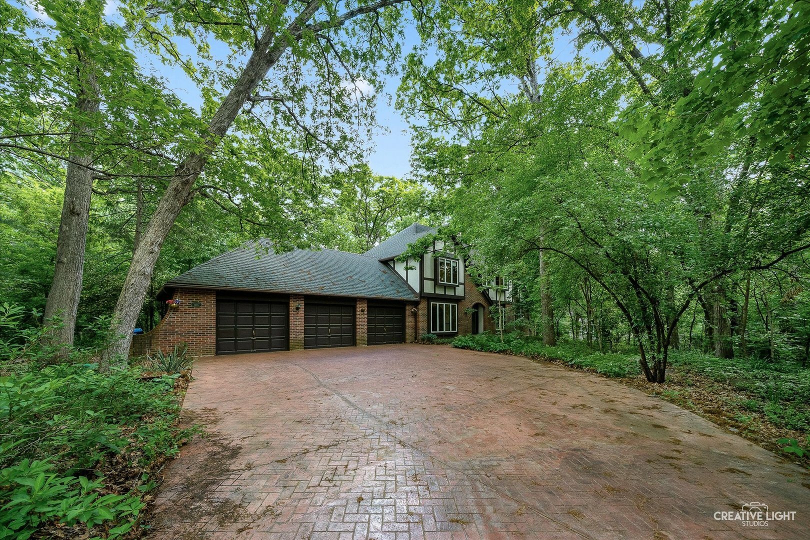 Property Photo: 42W325 Jens Jensen Lane IL 60175