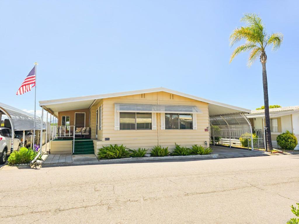 Property Photo: 1212 H Street 48 CA 92065