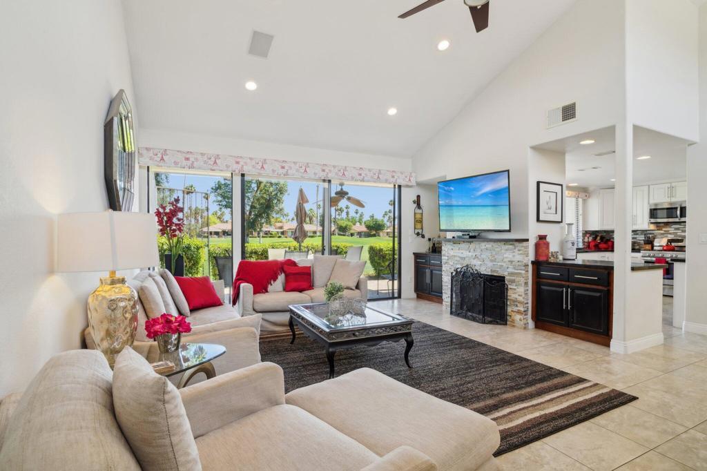 436 S Sierra Madre  Palm Desert CA 92260 photo